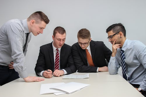 وجه تمایز کسب و کارهای سنتی و استارتاپ ها در چیست؟